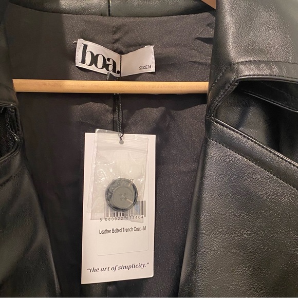 Oversized Vegan Leather Trench Coat Black Boa. Because of Alice - Picture 6 of 11